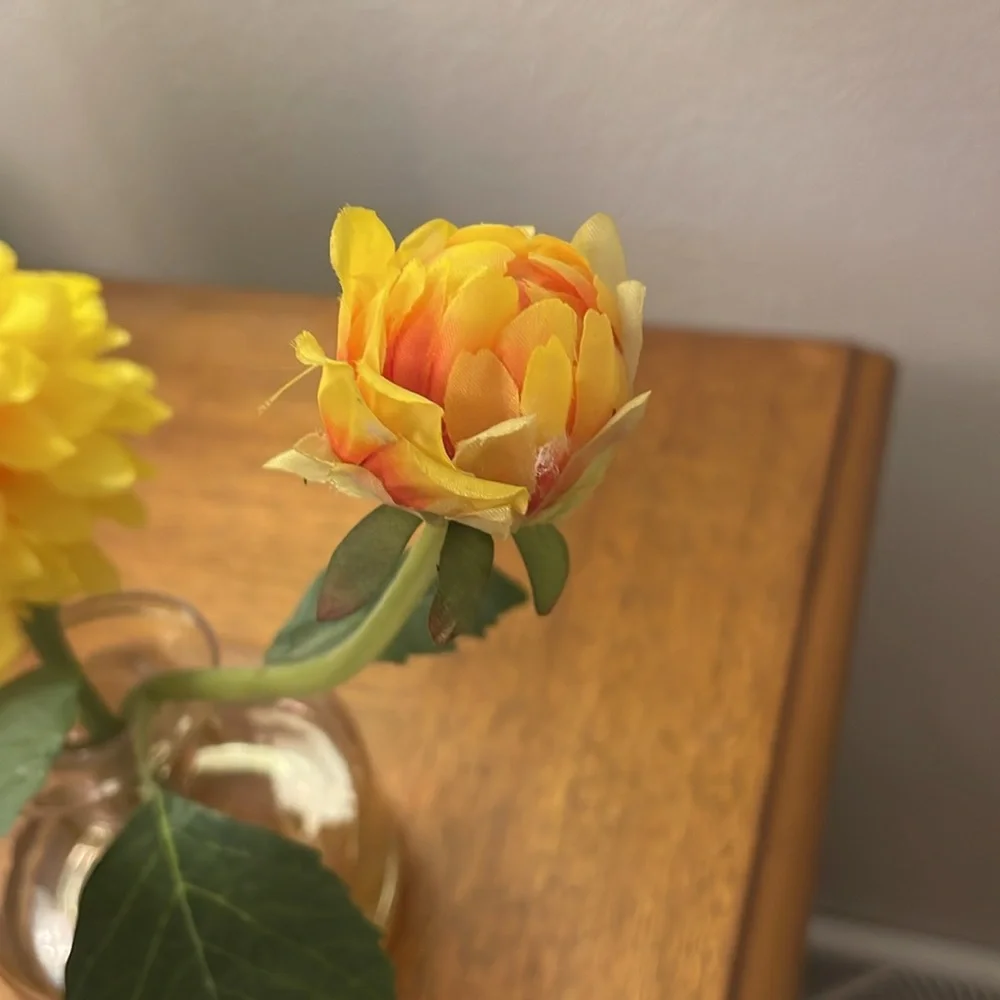 Faux Artificial Flower Arrangement Yellow Dahlia Stems Clear Glass Vase Resin